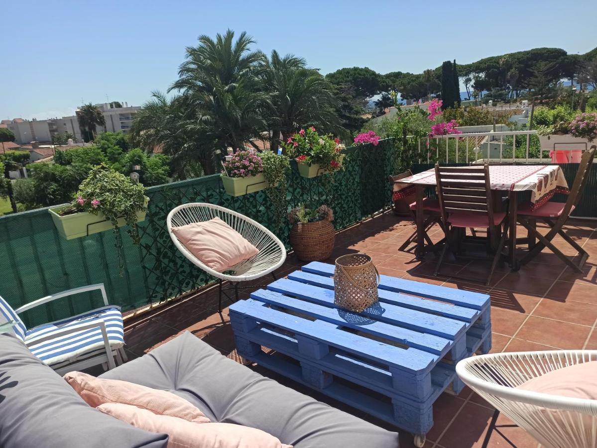 Casa Juan Apartment กัมบริลส์ ภายนอก รูปภาพ